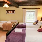 Eden House פנרית'