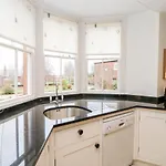 בית נופש Eden House *