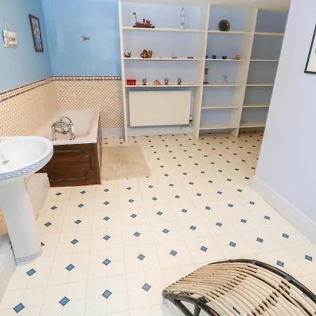 Eden House * פנרית'