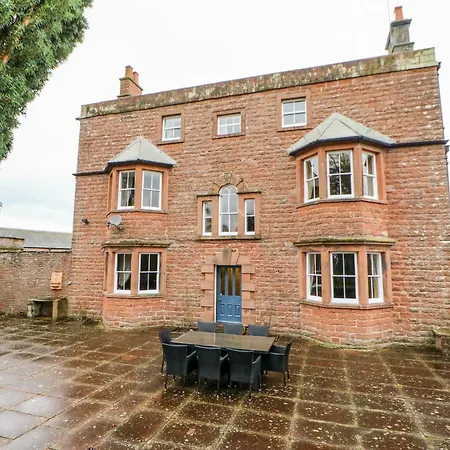 Eden House Feriehus *