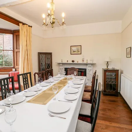 Eden House Holiday home