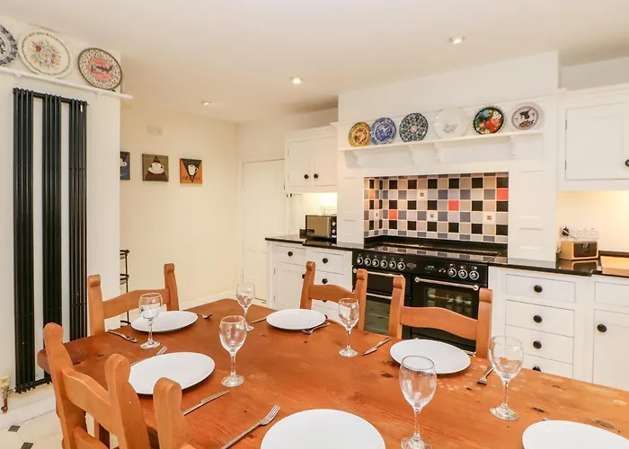 Holiday home Eden House *